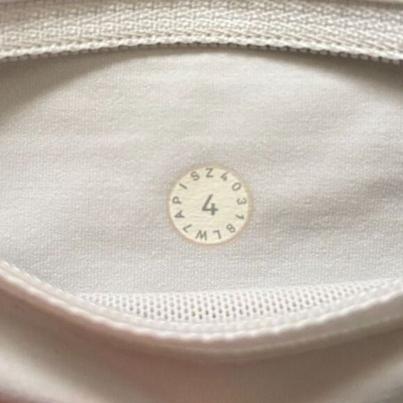 Lululemon Run Times Short II Exposure Crystallize Multi Blue White Sporty Size 4 - Picture 6 of 6